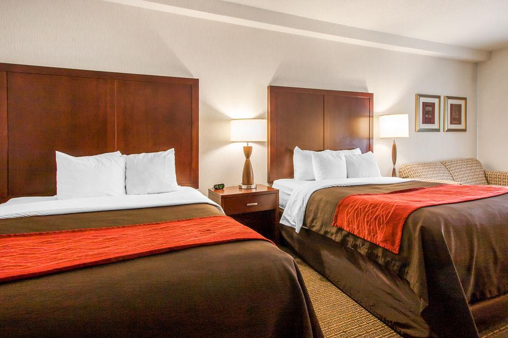 Comfort & Suites-portland Airport Hotel