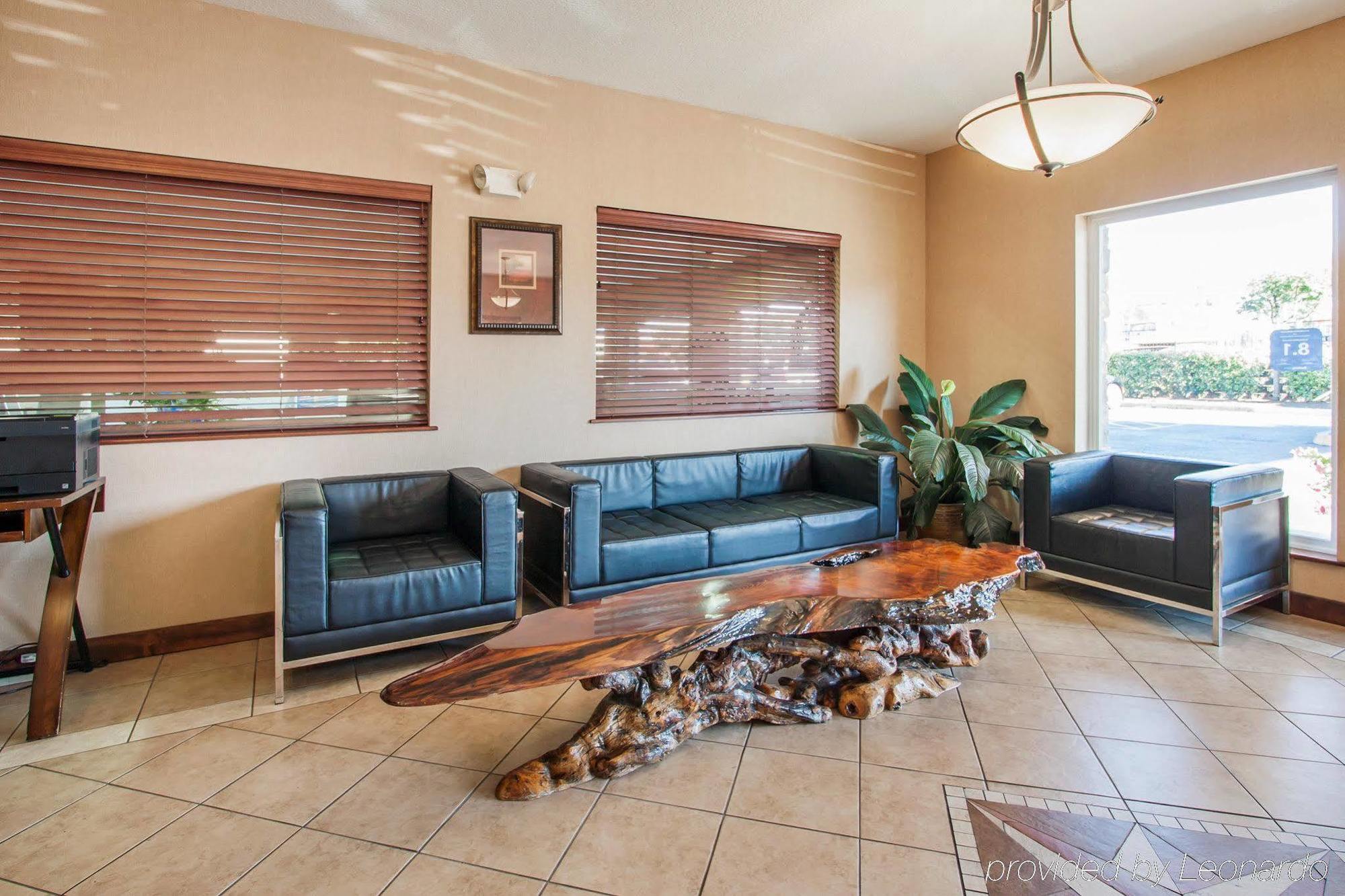 Hotel Comfort & Suites-portland Airport Portland