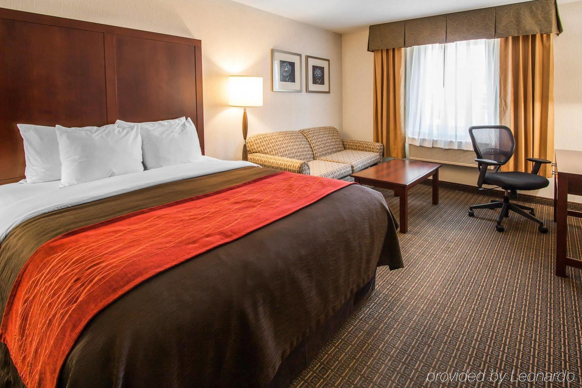 Hotel Comfort & Suites-portland Airport 3*