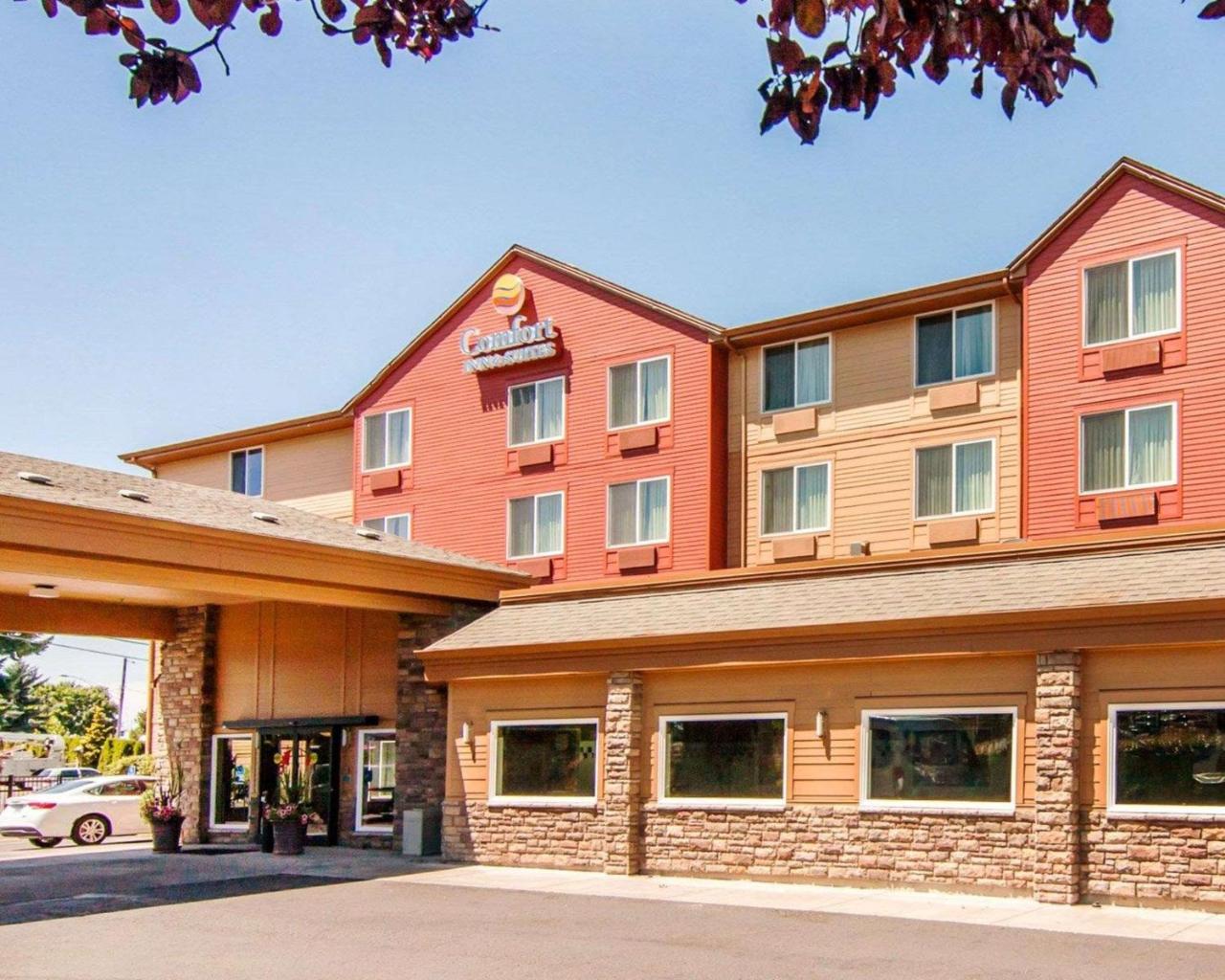 Comfort & Suites-portland Airport Hotel 3*