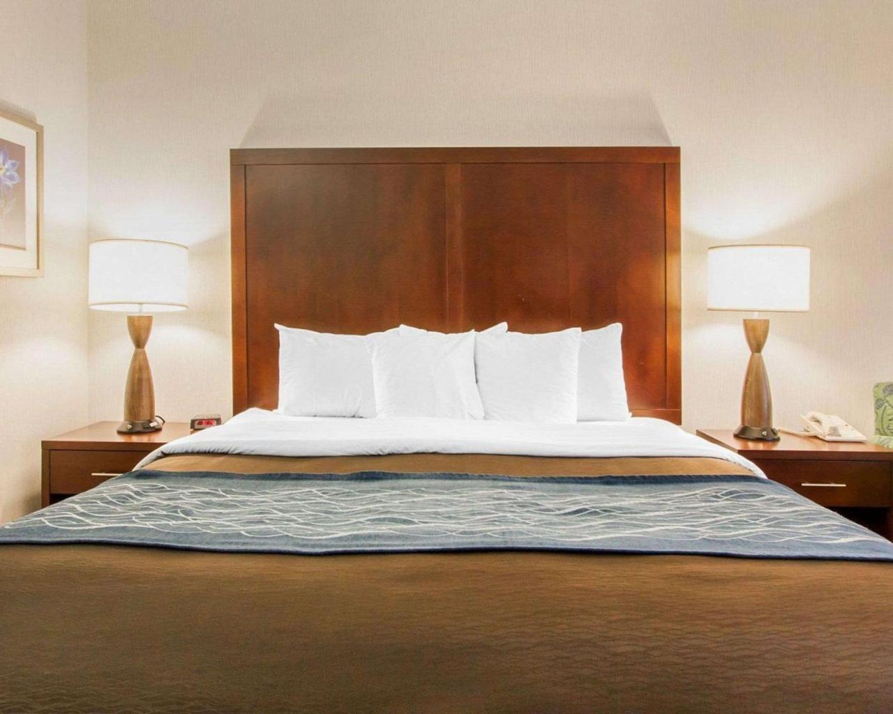 Comfort & Suites-portland Airport