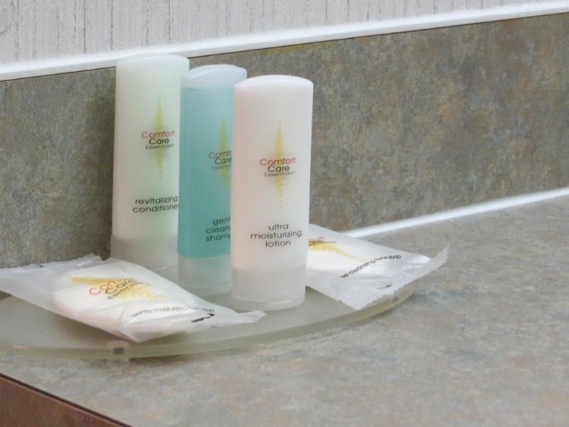 Comfort & Suites-portland Airport Hotel Portland